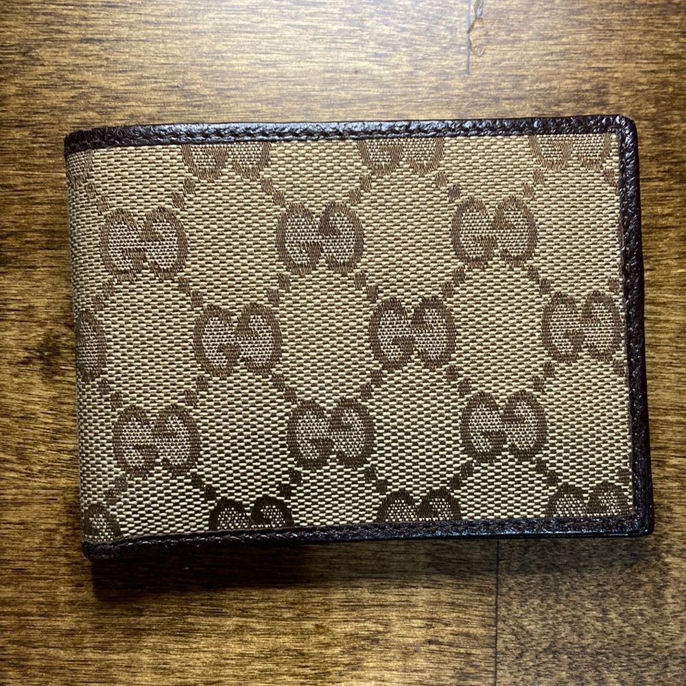 Gucci Men’s Bifold Monogram Wallet